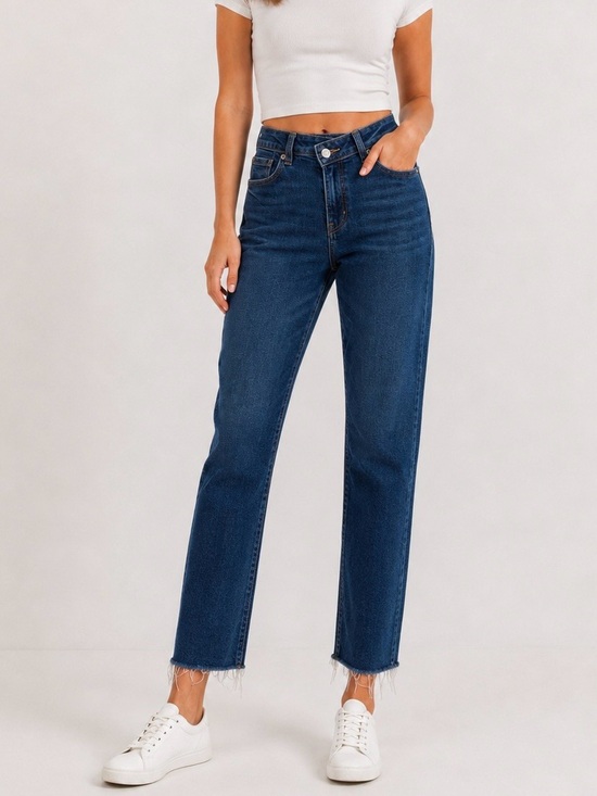 American Eagle Outfitters Denim - American Eagle 2 Short Mom Straight Jeans High Rise Women’s Crossover Waist 2022